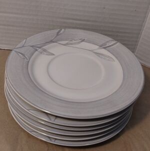6 PTS International Interiors Stoneware Silver Leaves Saucers/Dessert Plates